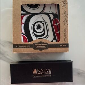 Northwest Ceramic Plates (2) and knife set